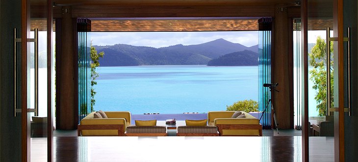 Qualia Hamilton Island table with panoramic views