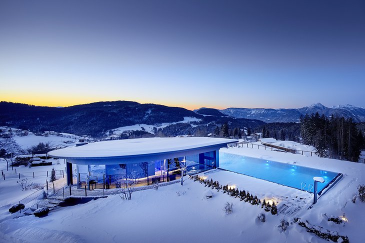 Hotel Chalet Mirabell Spa Complex During Winter