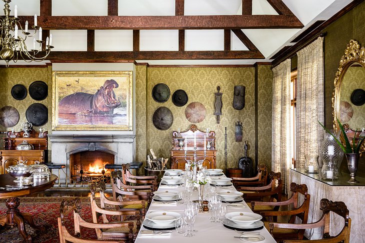 Singita Sasakwa Lodge dining room