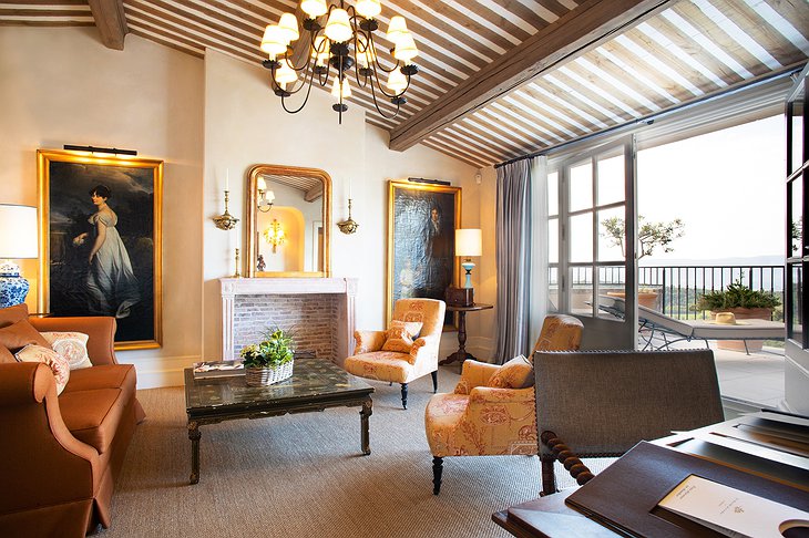 The Duc De Soubise Suite Living Room