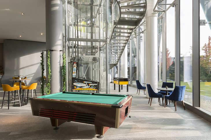 voco Milan-Fiere Hotel pinball and pool table games