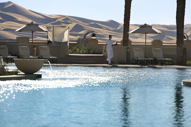 Qasr Al Sarab Desert Resort swimming pool