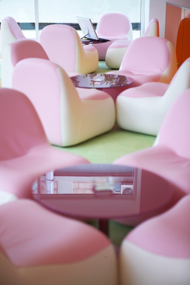 Hotel Semiramis design chairs