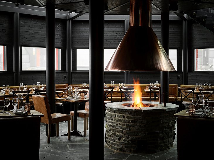 Levin Iglut restaurant with fireplace