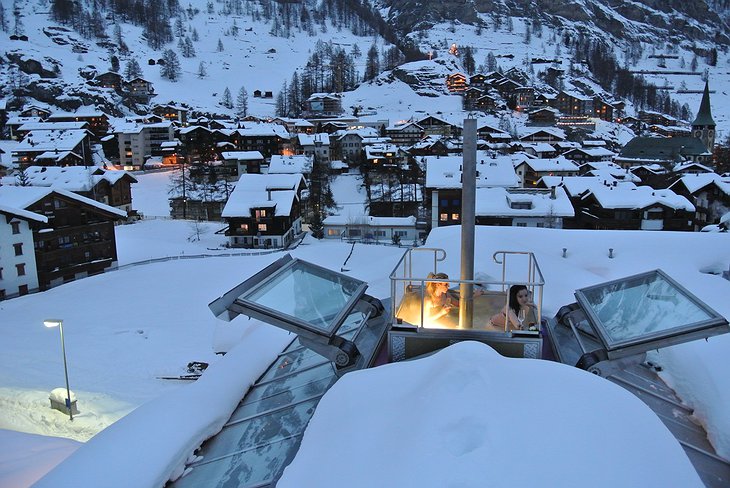 Backstage Hotel Chalet Rooftop Hot Tub with Zermatt View