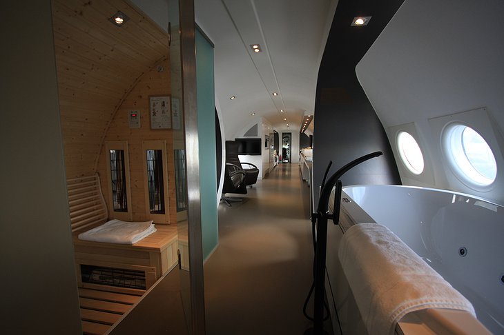 Airplane Suite bathroom and sauna