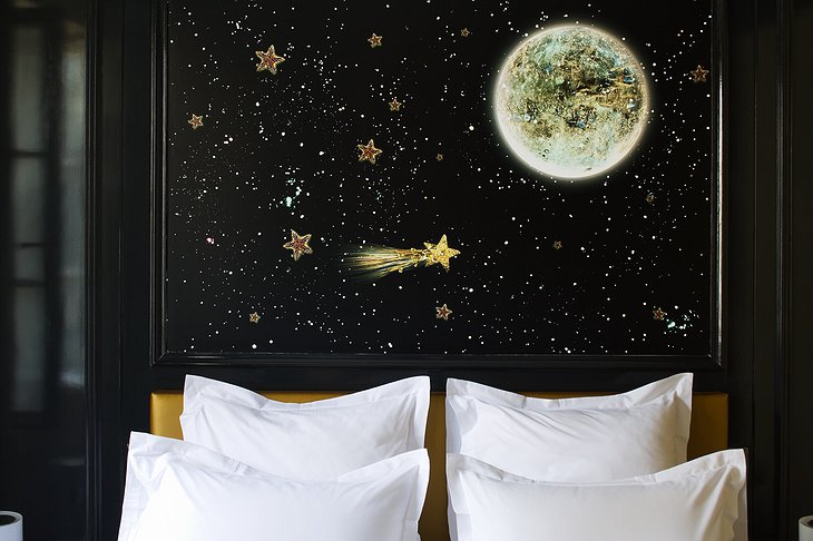 Space art bedroom