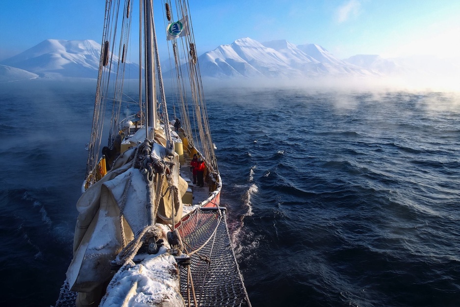 S/V Noorderlicht Sailing Expedition Frosty Conditions
