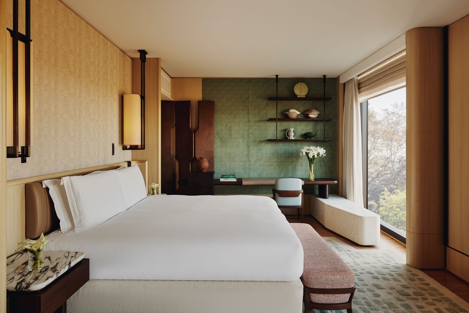 The Emory London Hotel - Park Suite Bedroom