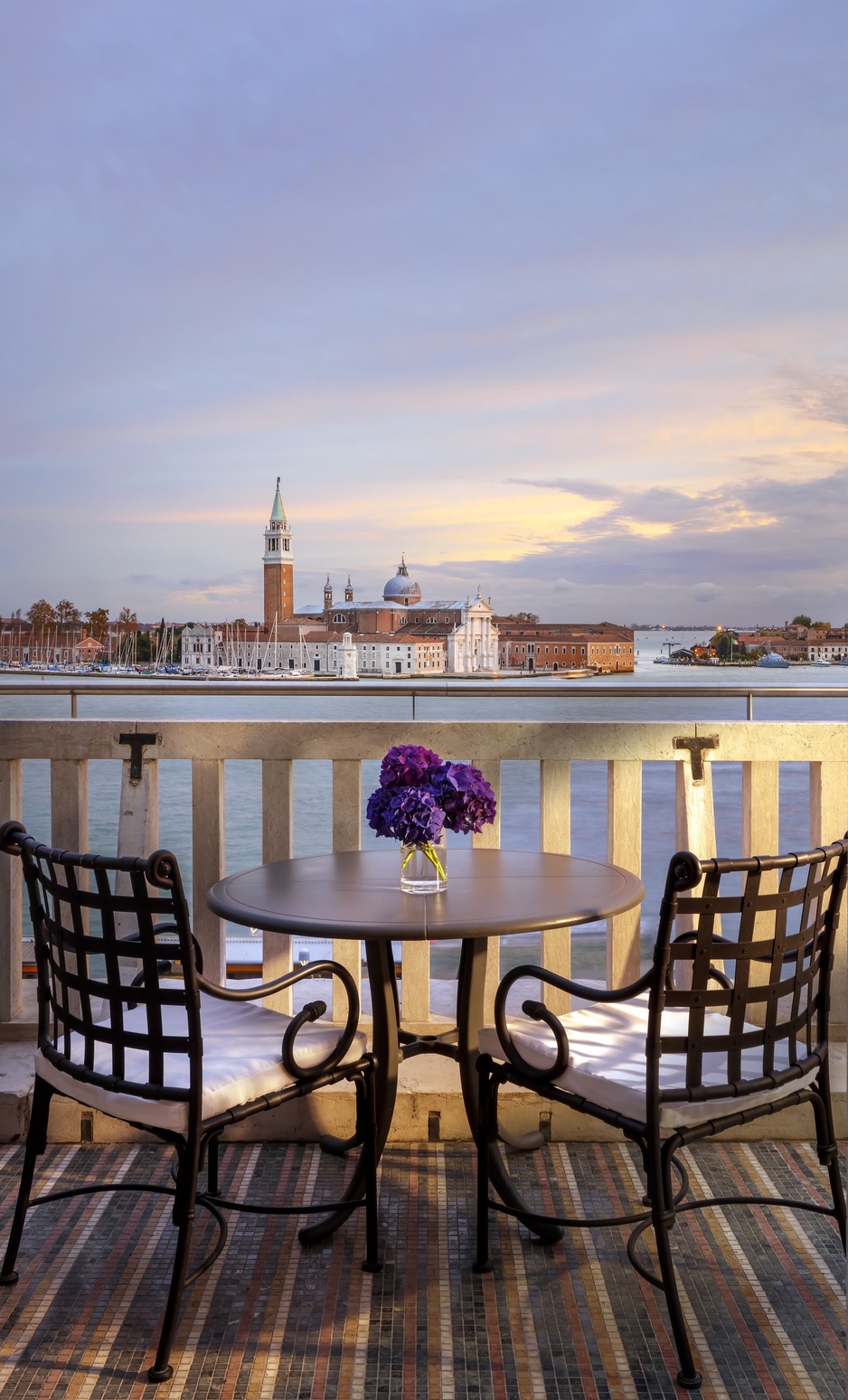 Hotel Danieli Luxury Lagoon View Room Furnished balcony