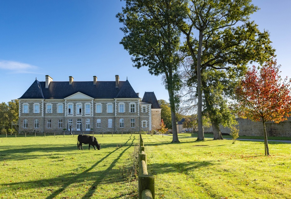 Domaine du Château des Pères Sculpture Park