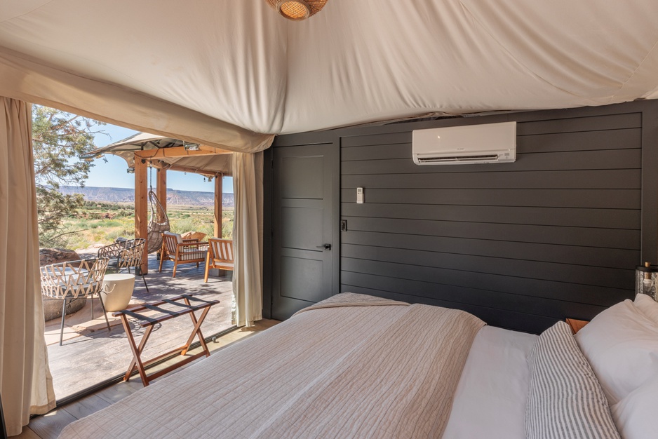 Open Sky Zion - Milky Way Camp Bedroom