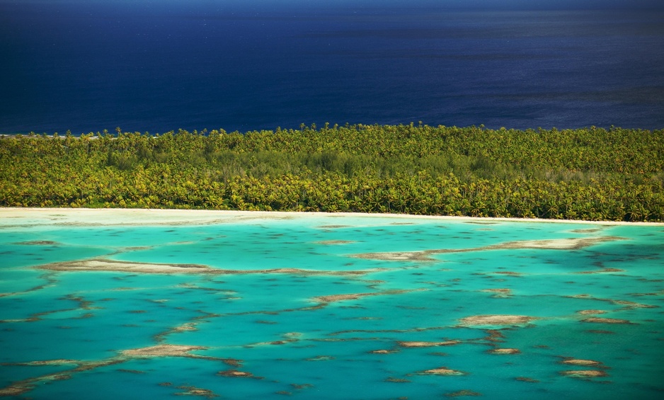 Tetiaroa private atoll vivid colors