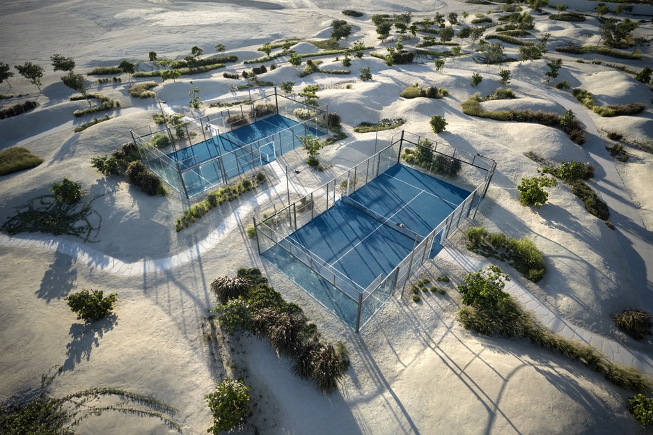 Shebara Resort - Padel and Tennis Courts