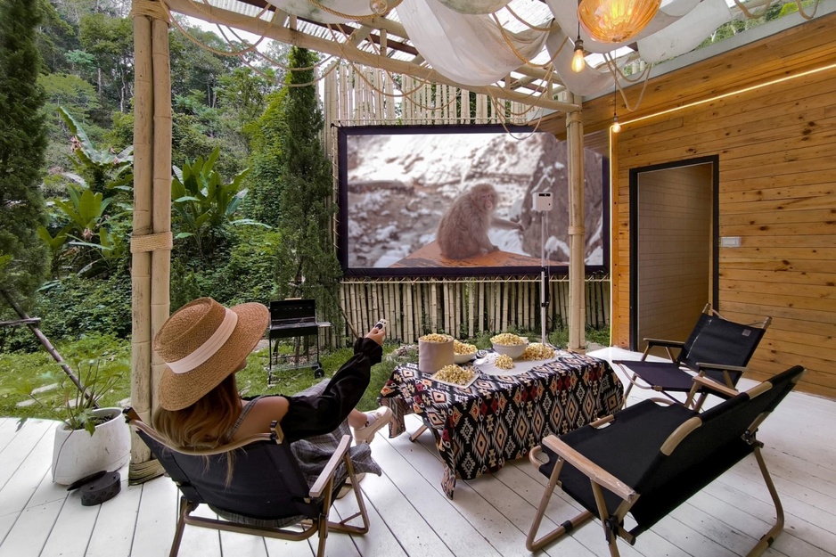 La Lanna - "Dancing in the moonlight" Hut Outdoor Cinema