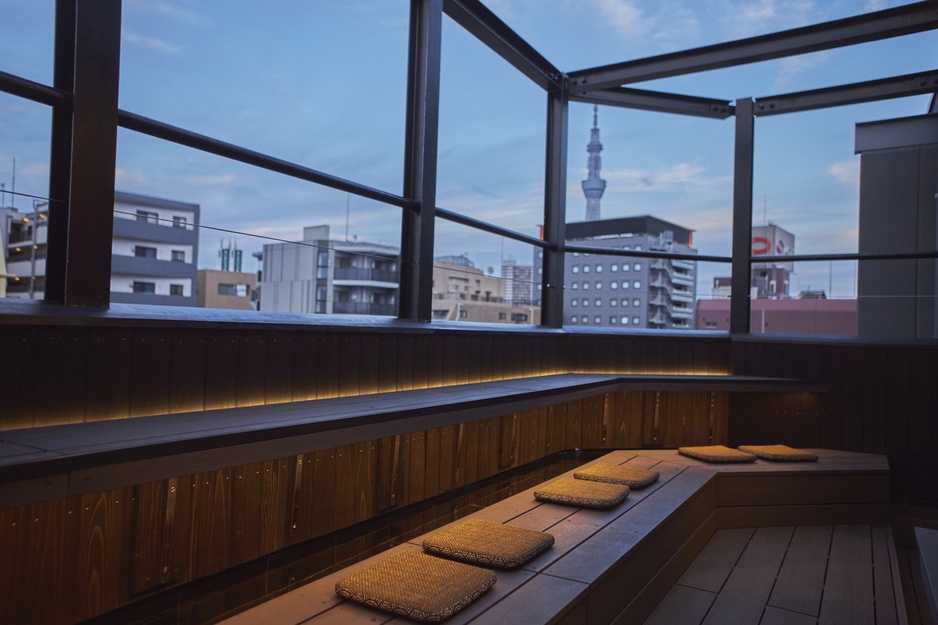 SAKE Bar Hotel Asakusa Rooftop Terrace With a Footbath