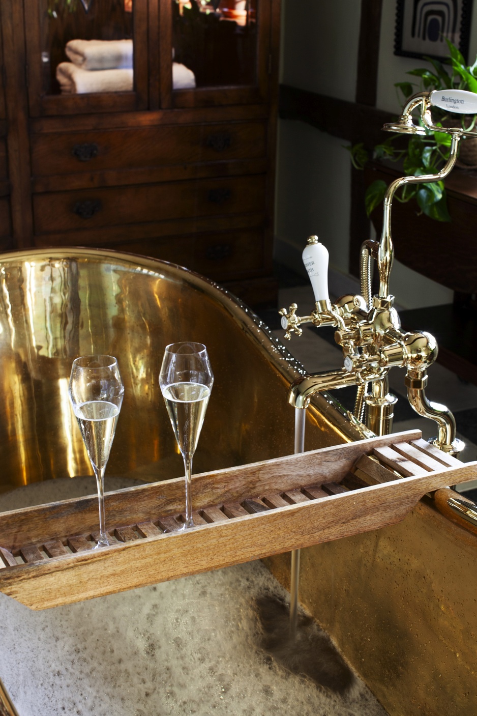 Boys Hall - Bishop's Quarter Roll Top Bath
