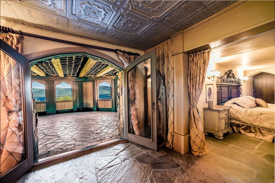 Highlands Castle King's Suite