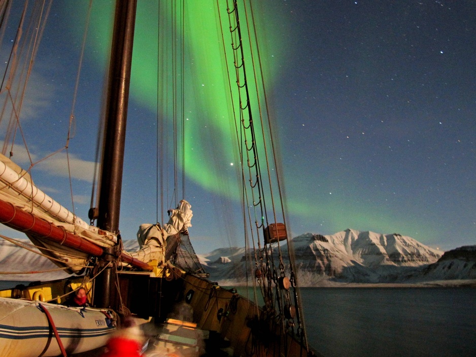 S/V Noorderlicht Sailing In The Arctic With Northern Lights