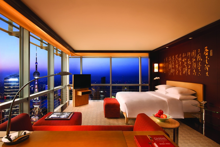Grand Hyatt Shanghai Club Deluxe Riverview King