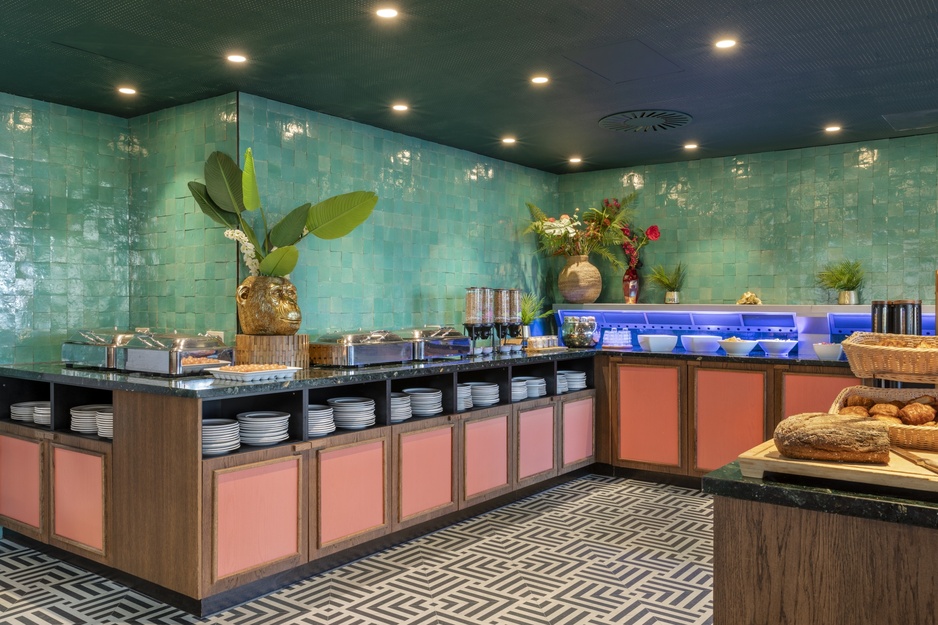 Corendon Amsterdam New-West Hotel Breakfast Buffet