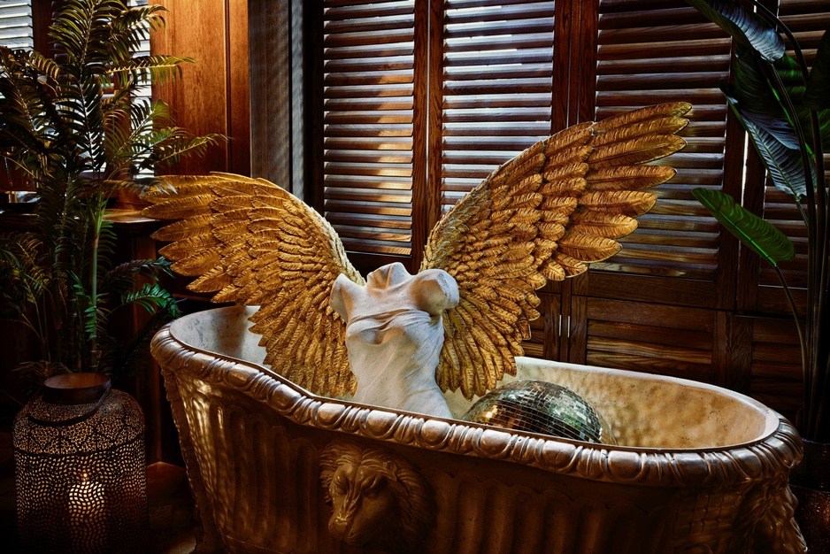 House of Gods Glasgow Lounge Greek Goddess Statue in a Bathtub