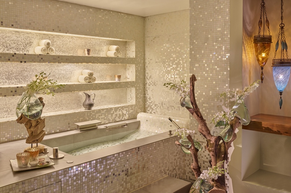 Mandarin Oriental Al Faisaliah Hotel Spa Bath