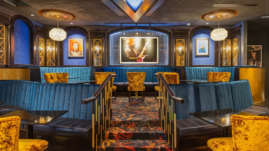 JAG Hotel Zimmy's Bar Colorful Interior