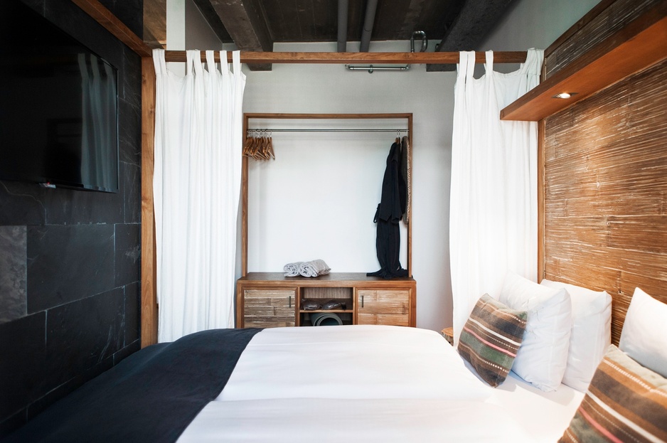 Manon Les Suites Two-Bedroom Suite Bedroom