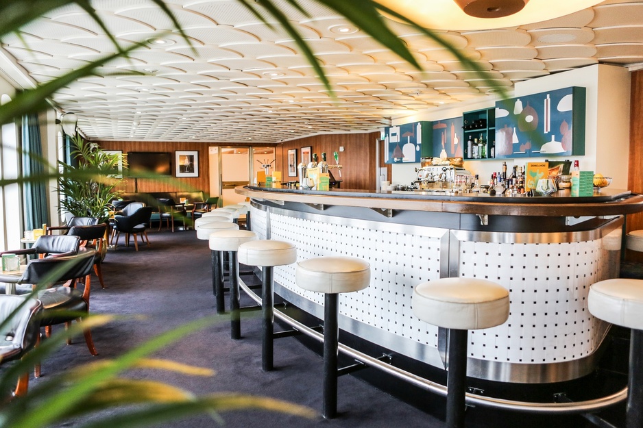 ss Rotterdam Ocean Wine Bar