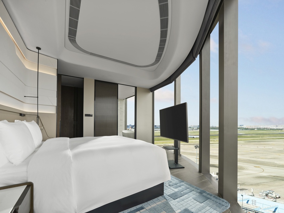 Hilton Shanghai Hongqiao International Airport - One Bedroom Airport View Suite