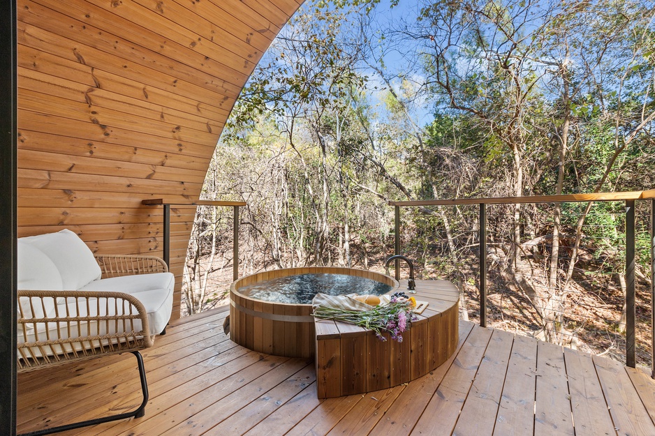 Onera Fredericksburg - Spyglass Terrace with a Hot Tub