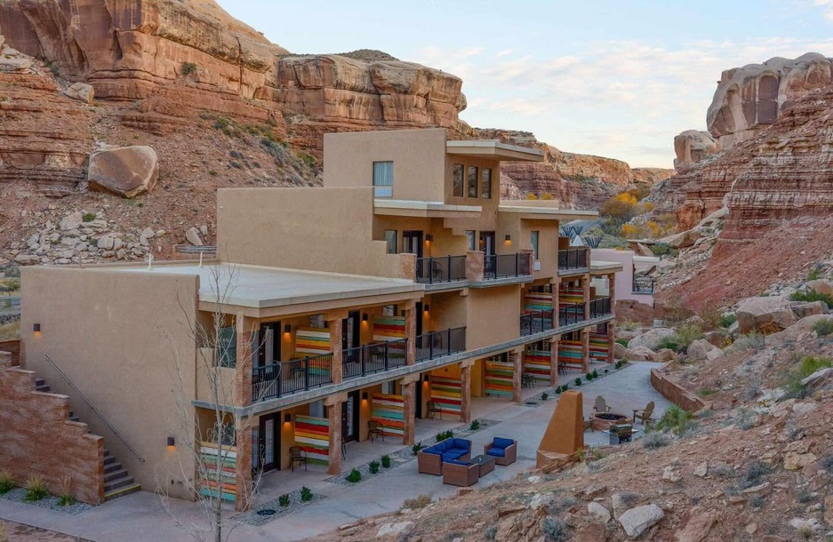 Bluff Dwellings Resort Building