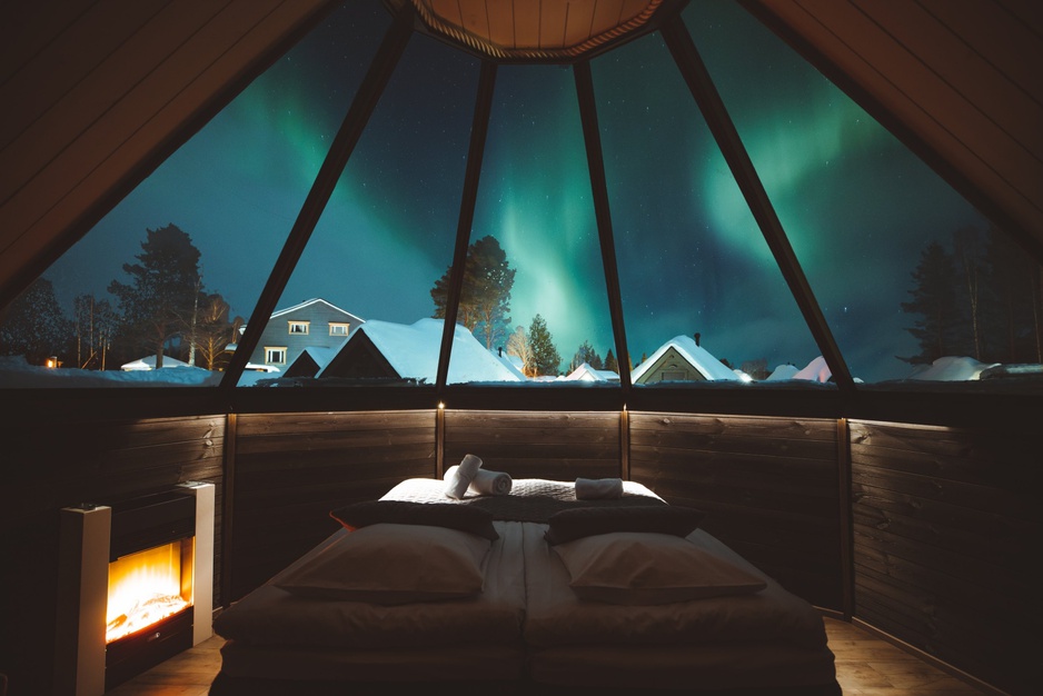 Apukka Resort Aurora Cabin Glass Igloo Room Northern Lights