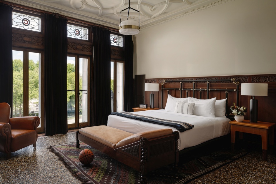 Chicago Athletic Association Hotel - Founders Room