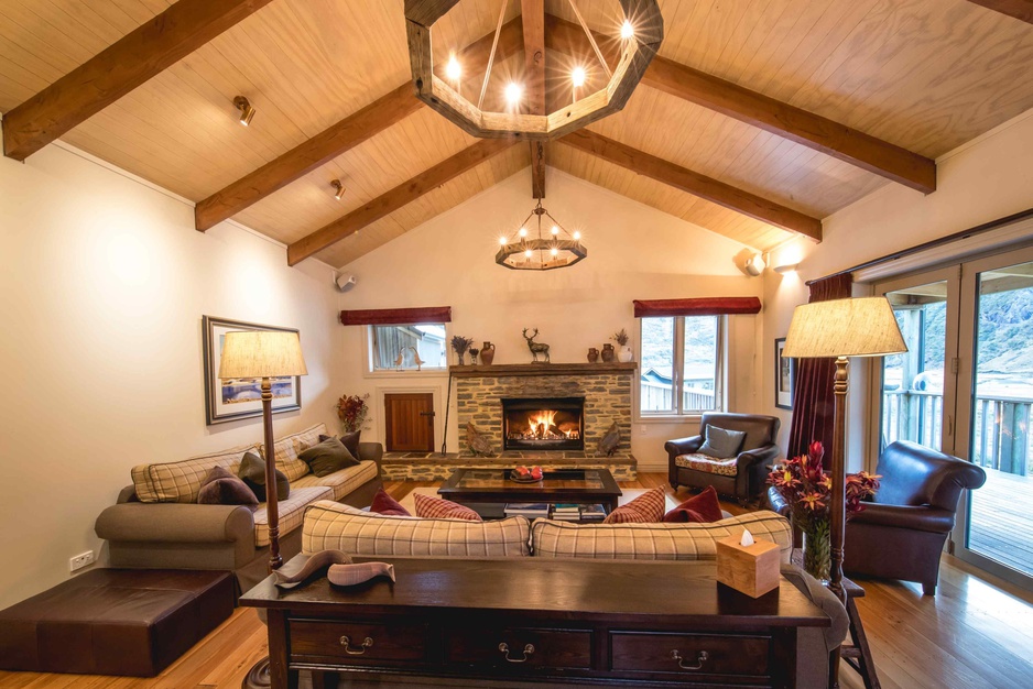 Minaret Station Alpine Lodge Lounge With Fireplace