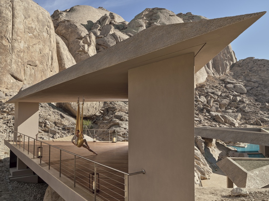 Desert Rock Resort Spa Exterior With a Model