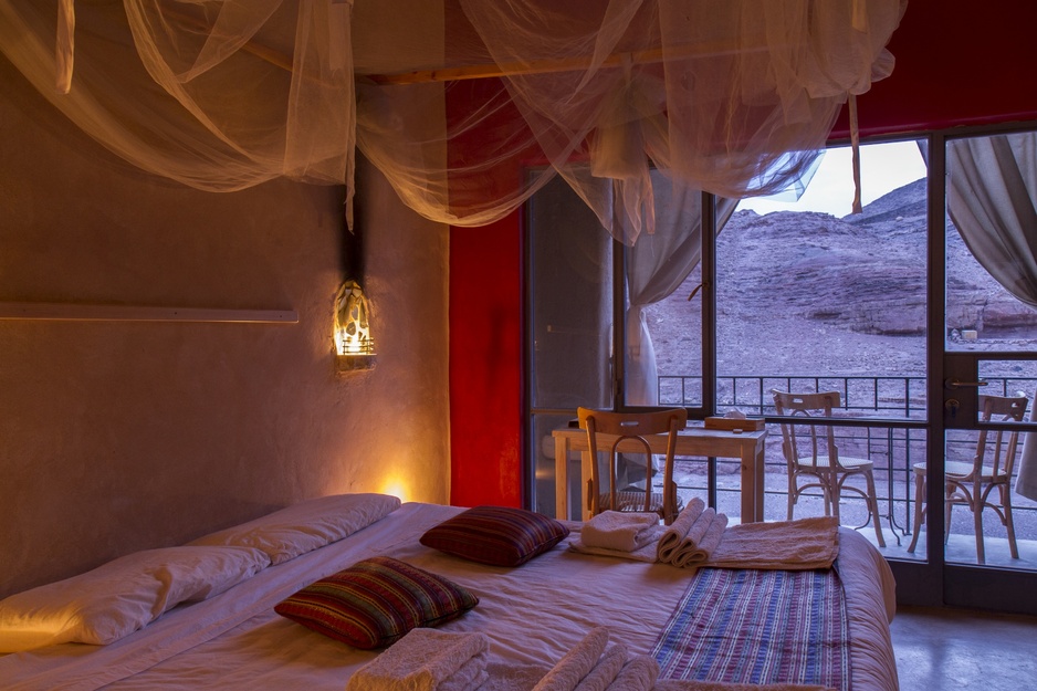 Feynan Ecolodge Deluxe Room lit by Candles