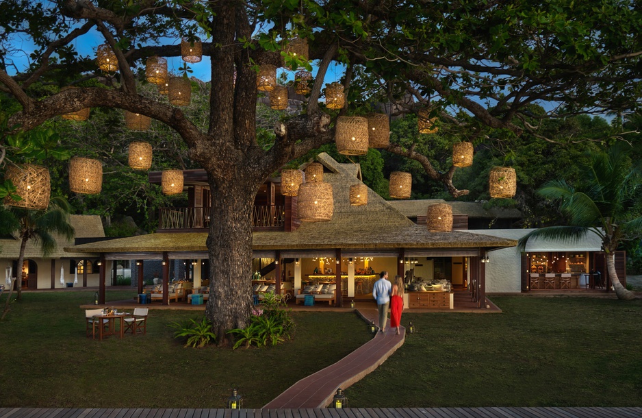Six Senses Zil Pasyon Resort Island Café