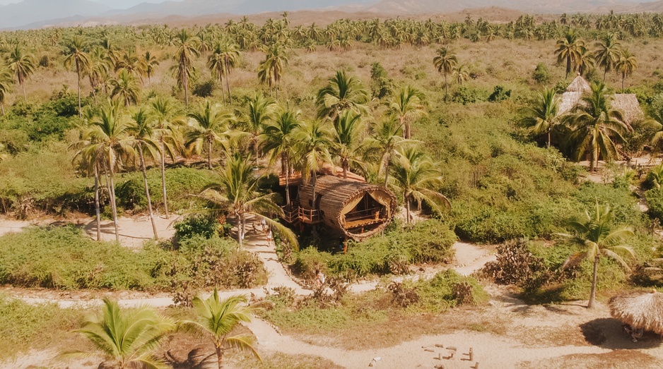 Playa Viva - Original Jet Treehouse