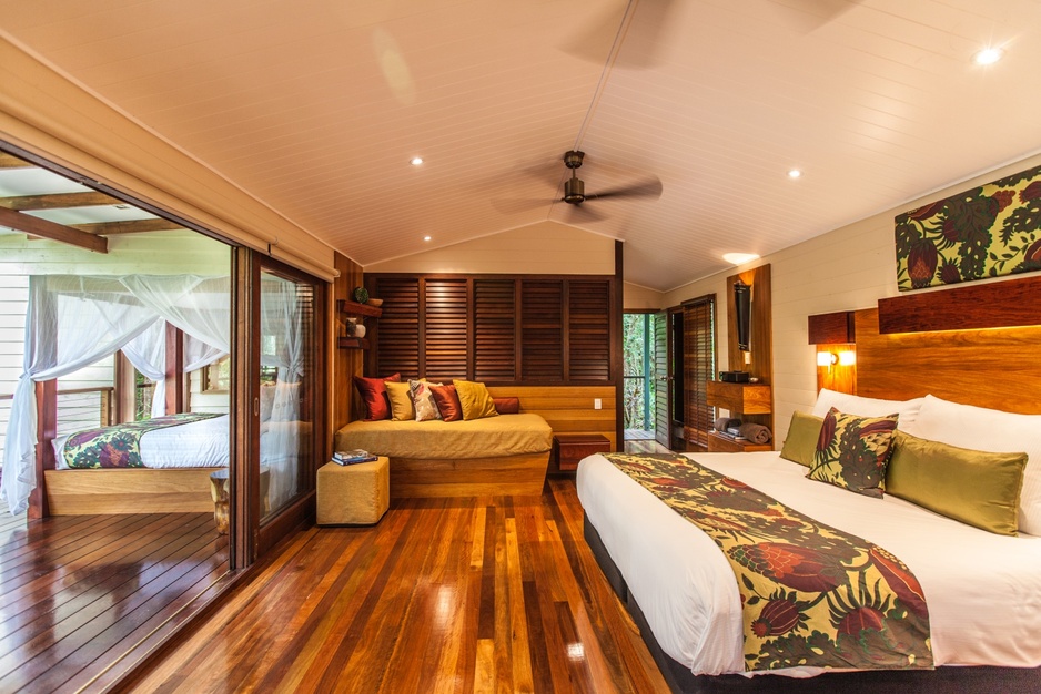 Silky Oaks Lodge suite with balcony