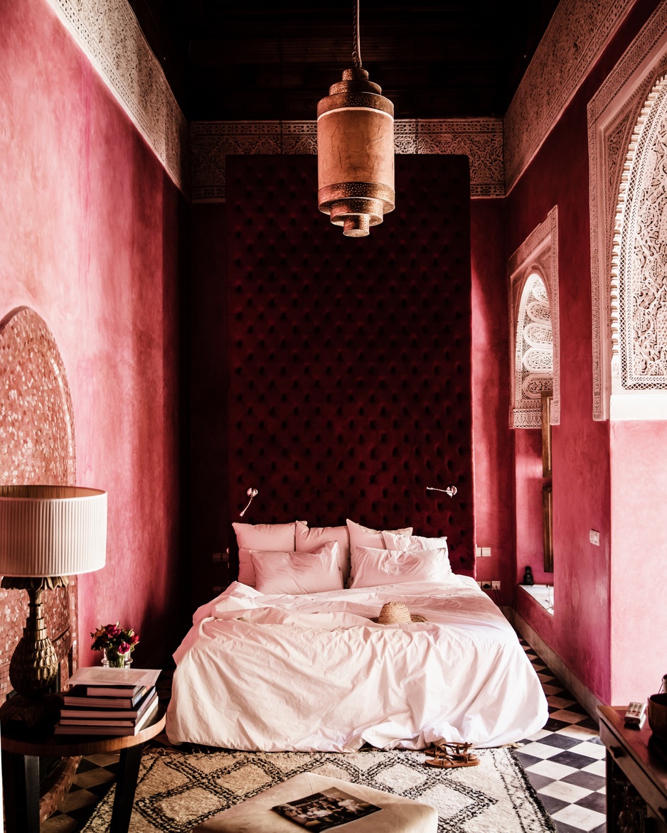 El Fenn Hotel Large Room Red Themed