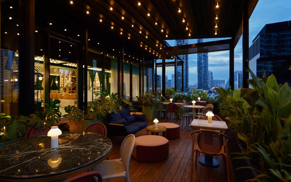 The Standard Bangkok Mahanakhon Hotel - Double Standard