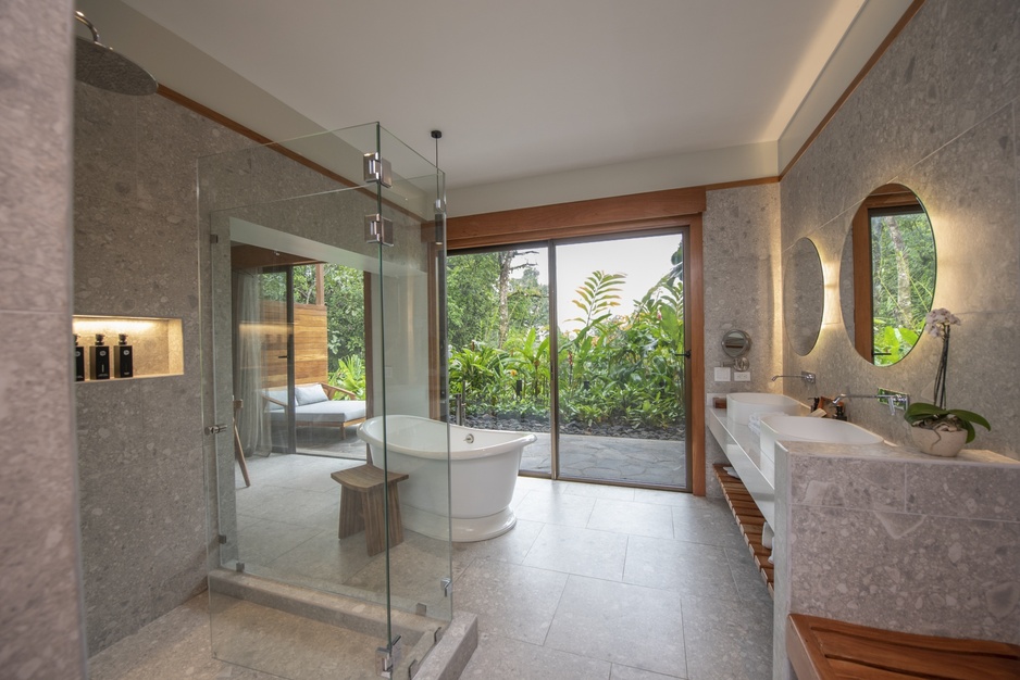 Tabacón Thermal Resort - Rainforest Room's Bathroom