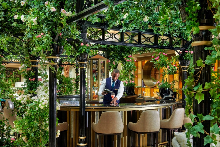 The Landmark London Hotel - Champagne Rose Garden