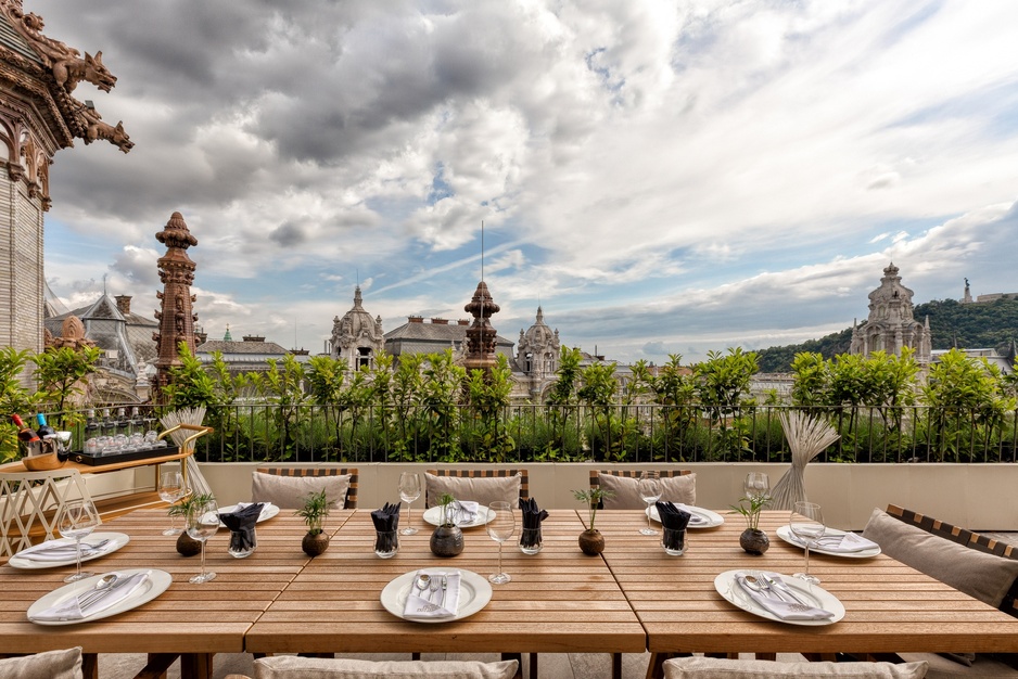 Párisi Udvar Hotel Budapest Residential Suite Terrace