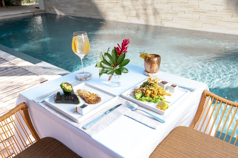 Mother Earth Vegan Hotel Pool & Food