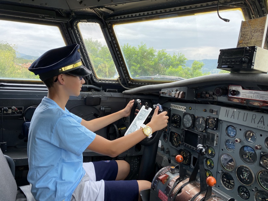 Fokker 27's Cockpit