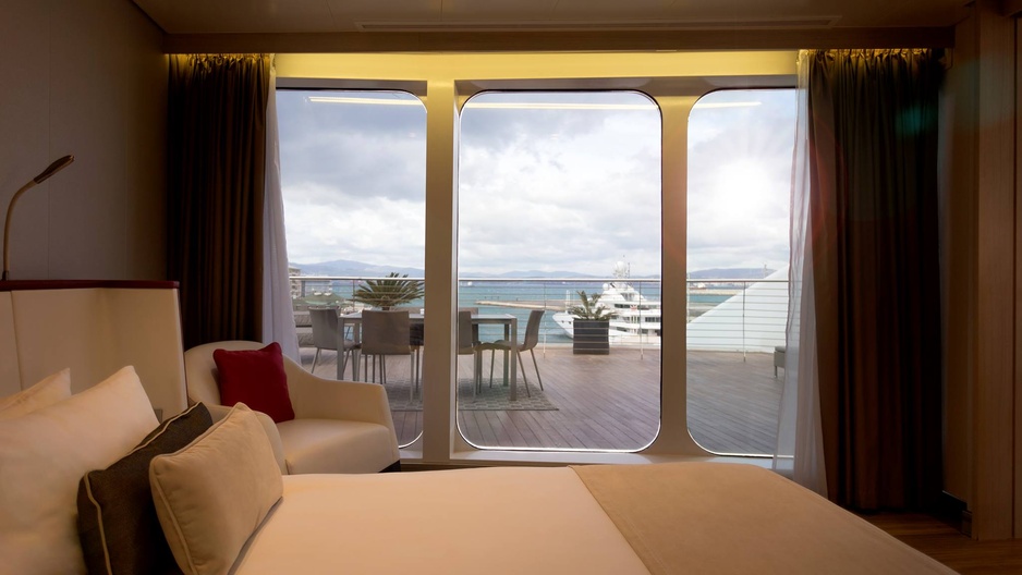 Sunborn Gibraltar Superyacht Penthouse Suite Bedroom