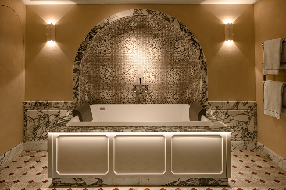 Saint James Paris jacuzzi